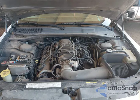 2005 Dodge Magnum Rt z USA, uszkodzony, nr VIN 2D8GV58295H683016